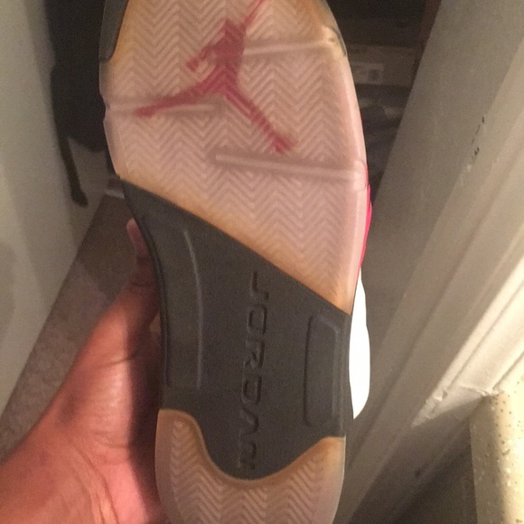 Air Jordan Retro 5 - Picture 2 of 4
